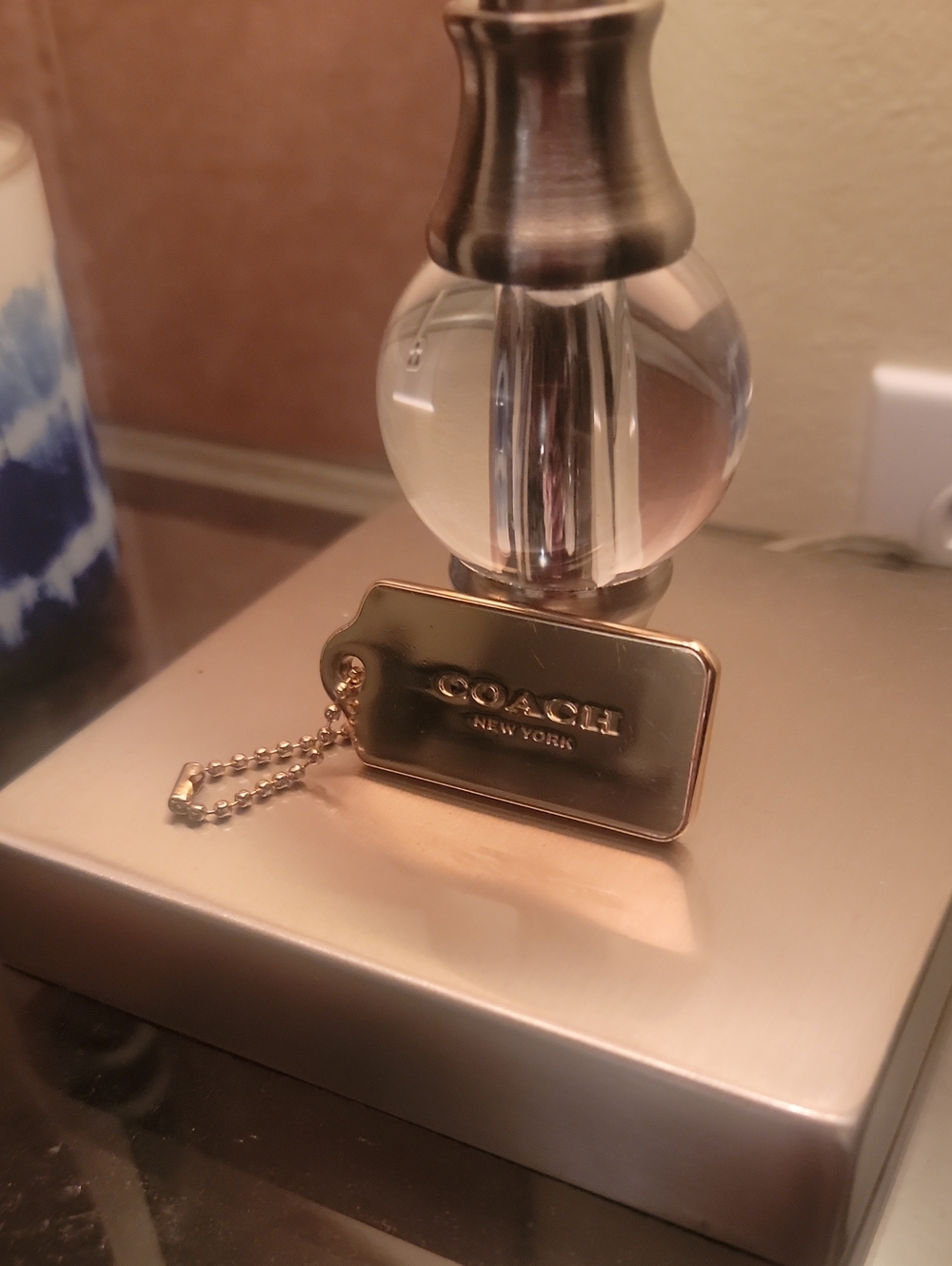 COACH CHARM NEW YORK. GOLD BRASS, THICK METAL FOB BAG KEYCHAIN HANG TAG.
